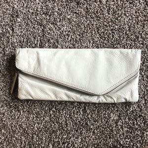hobo international cream wallet clutch